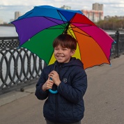 картинка Зонт детский для мальчиков и девочек Радужный с волнистой кромкой