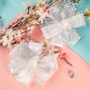 картинка Большие детские школьные атласные банты для волос 2 шт. на резинке для девочки