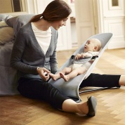 картинка Детское кресло-качалка шезлонг  Good Luck с игрушкой и тремя положениями: сон, отдых, игра